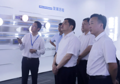 長沙市委常委、常務副市長夏建平一行赴中部產業(yè)基地調研